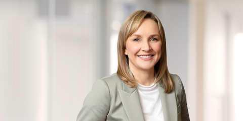 Louise Kingston Headshot